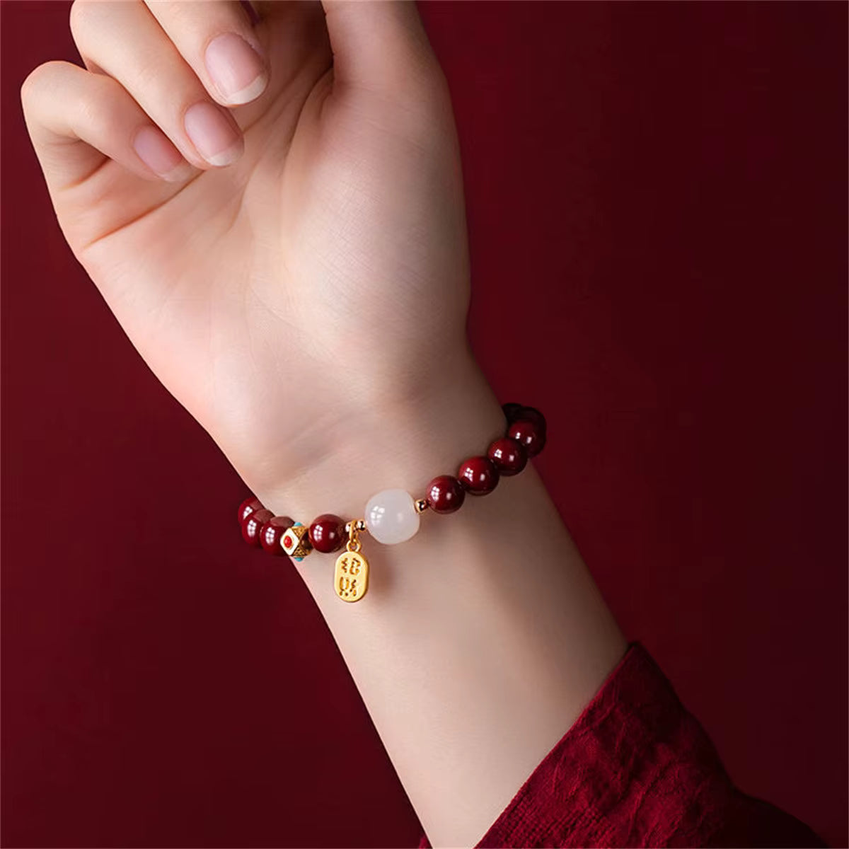 Red Chinese Style 'Na Fu' Pendant Beaded Bracelet – Handmade Lucky Charm