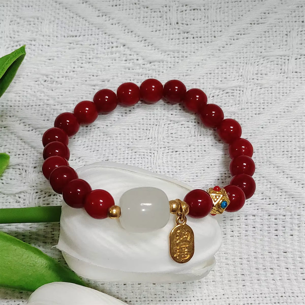 Red Chinese Style 'Na Fu' Pendant Beaded Bracelet – Handmade Lucky Charm