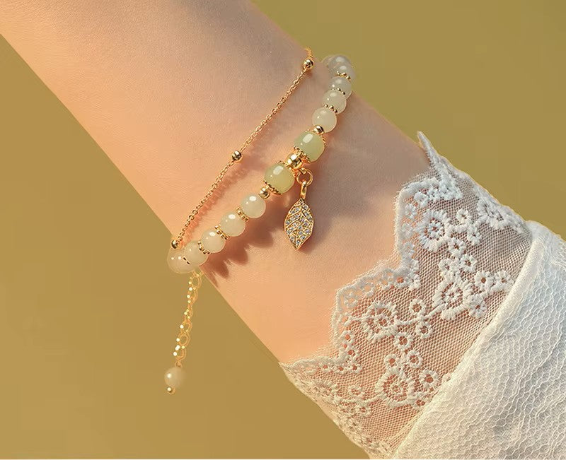 Luxury Gold-Plated Beaded Bracelet – Retro Hetian Jade Leaf Charm