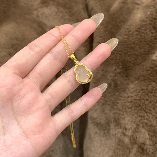 925 Silver White Agate Gourd Pendant – Chinese Style Symbol of Happiness and Good Fortune